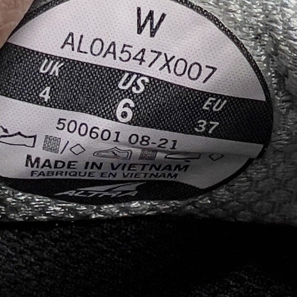 Altra Green Athletic Shoes with Breathable Mesh and Streamlined Design - Picture 9 of 9